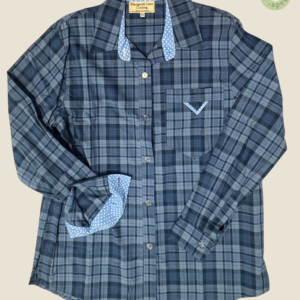 #452 – Versatile check pattern in a cool-toned blue palette with a contrast light blue