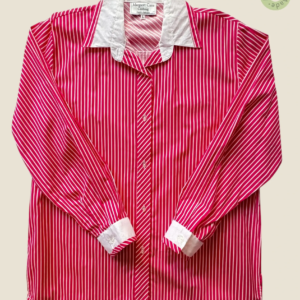 #228 – This professional shirt is crafted from a lightweight fabric featuring a vibrant