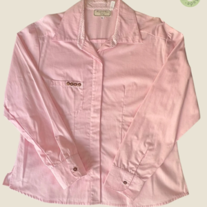 #552 – This classic shirt is crafted from a solid baby pink cotton and features a clean