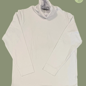 #606 – This topis a solid white throughout the body, sleeves and turtleneck. Photo #525